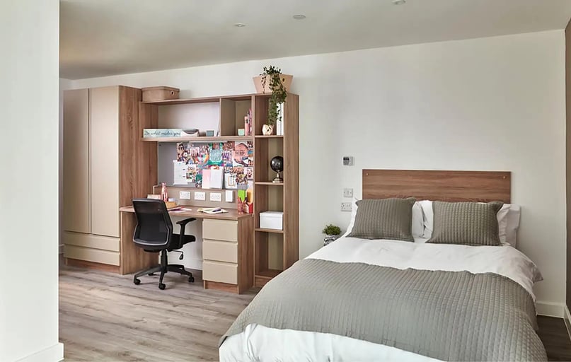 Howard Gardens, Adamstown, Cardiff - Image 1